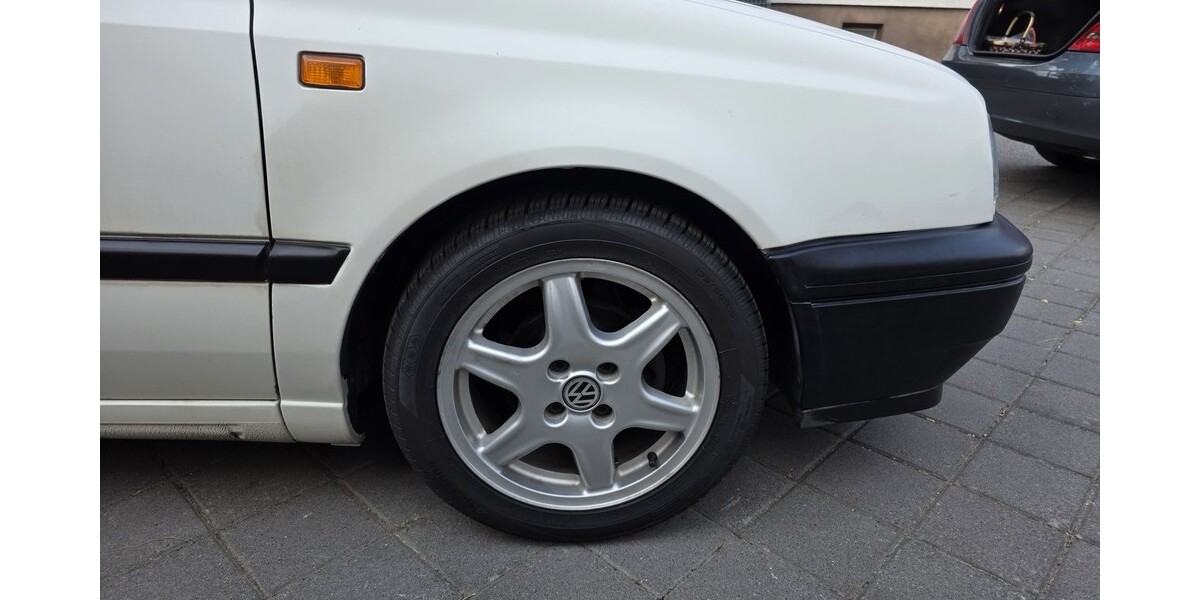 VW Golf 149.000 km 3.079 &euro; Raunheim 65479