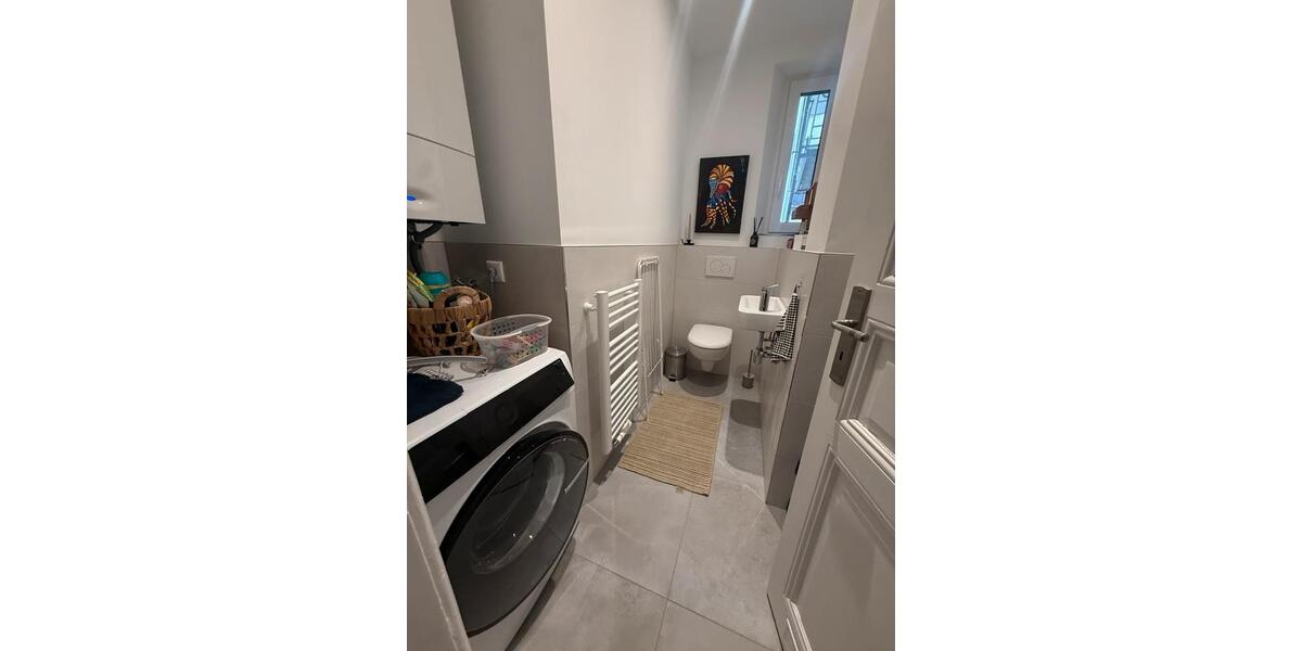 Etagenwohnung Wiesbaden Nordost - 4 Zimmer, 100 m&sup2;, 1.990&euro; | Angebot:26604135
