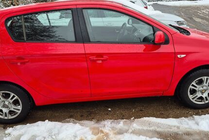 Hyundai i20 160.000 km 1.600 &euro; Wiesbaden 65207