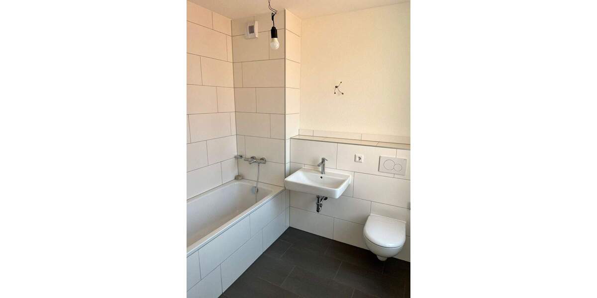 Etagenwohnung Frankfurt am Main Schwanheim - 4 Zimmer, 115 m&sup2;, 1.799&euro; | Angebot:25777437