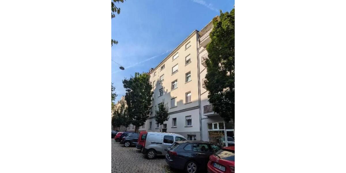 3-Zimmer-Wohnung im 4. OG im Wiesbadener-Westend WG geeignet 3 zimmer