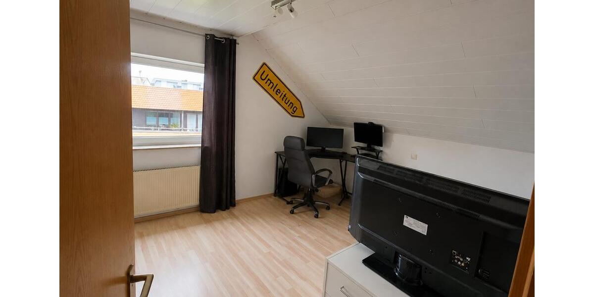 Dachgeschoßwohnung Bad Camberg - 2.5 Zimmer, 75 m&sup2;, 750&euro; | Angebot:26644170