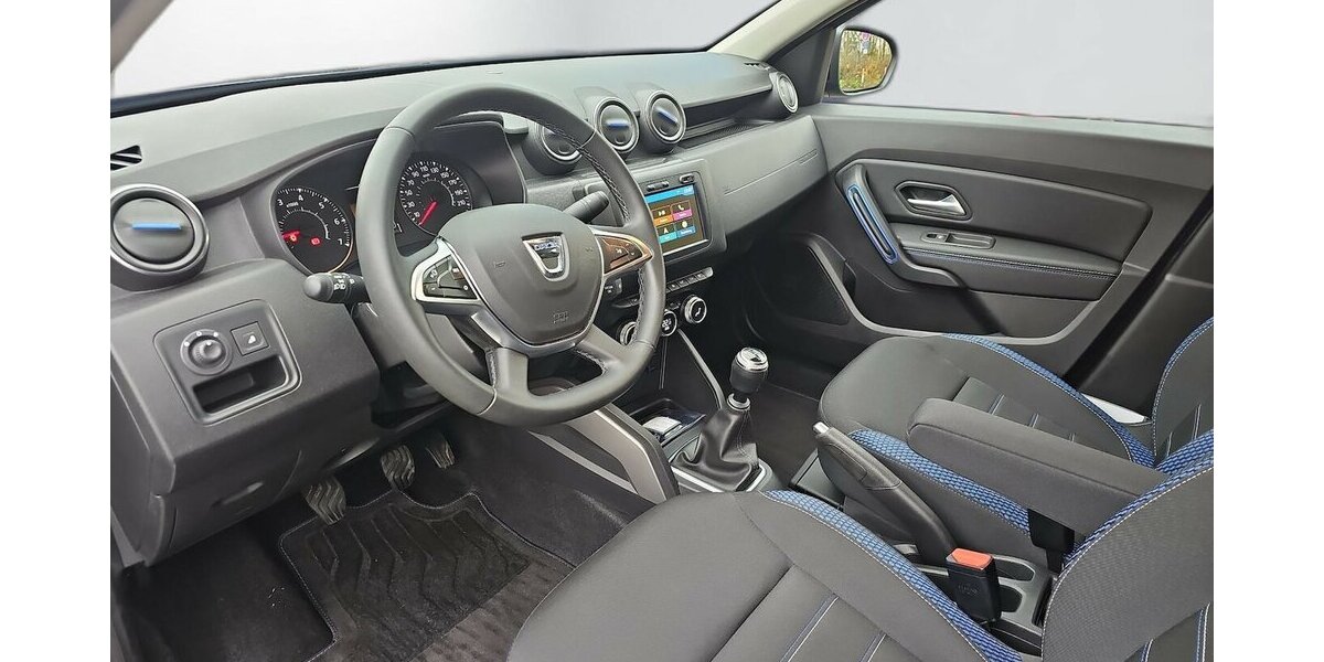 Dacia Duster II Celebration 4WD Rate 180,- 34.400 km 17.990 € Schwalbach/Taunus 65824