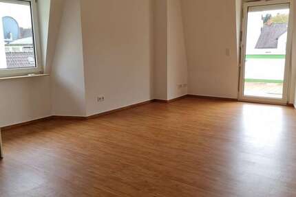 Wohnung Kelkheim (Taunus) Kelkheim-Mitte - 2 Zimmer, 105 m&sup2;, 1.100&euro; | Angebot:25602035