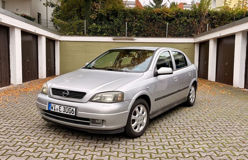 Opel Astra 130.000 km 1.950 € Wiesbaden 65187