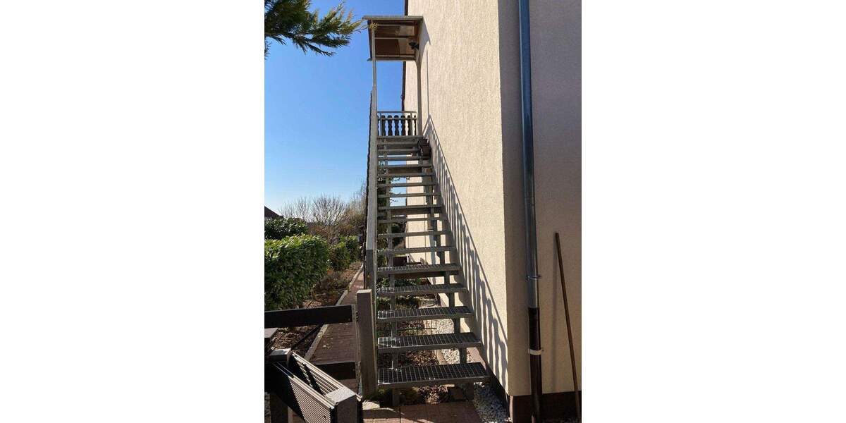 Reihenendhaus Wiesbaden Nordenstadt - 6 Zimmer, 150 m&sup2;, 580.000&euro; | Angebot:25720800