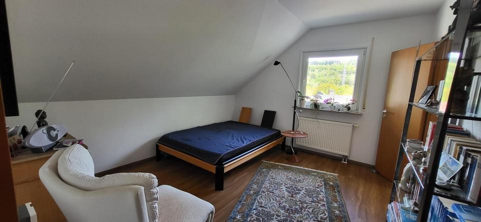 Maisonettenwohnung Niedernhausen - 3.5 Zimmer, 140 m&sup2;, 1.800&euro; | Angebot:26315974