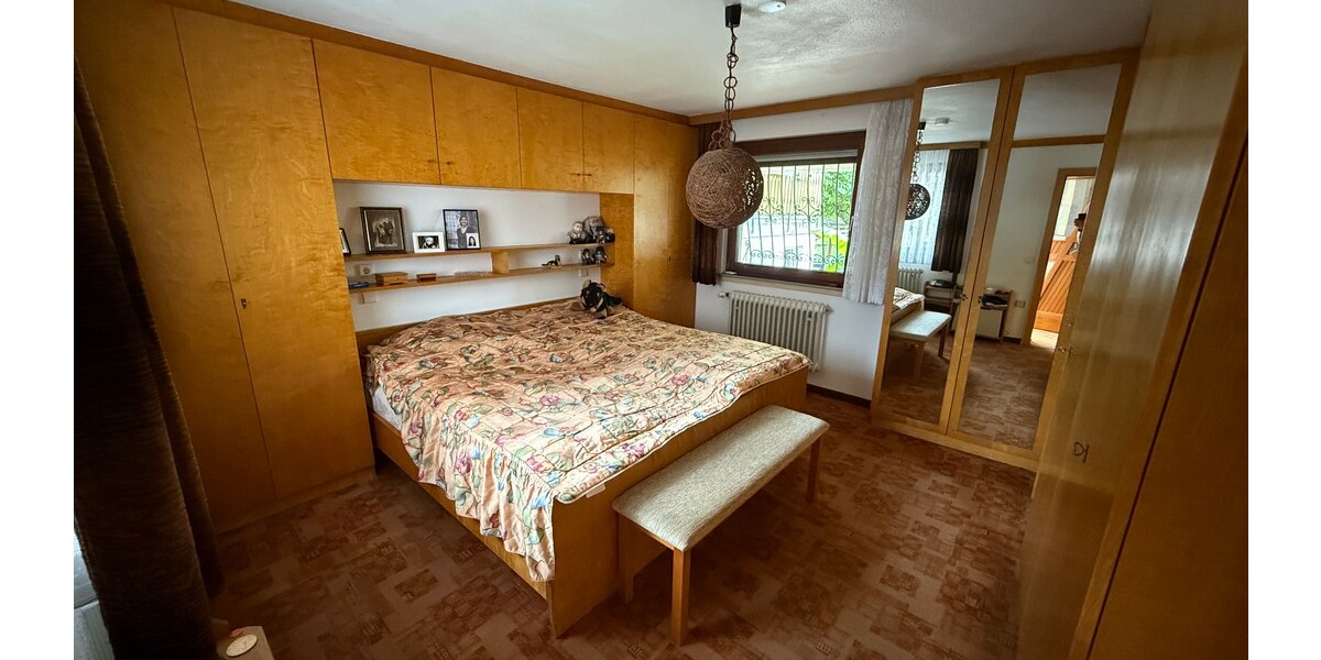 Wiesbaden-Breckenheim: Generationenhaus oder großes Familienrefugium! - Doppelhaushälfte Wiesbaden Bierstadt | Angebot:24584024