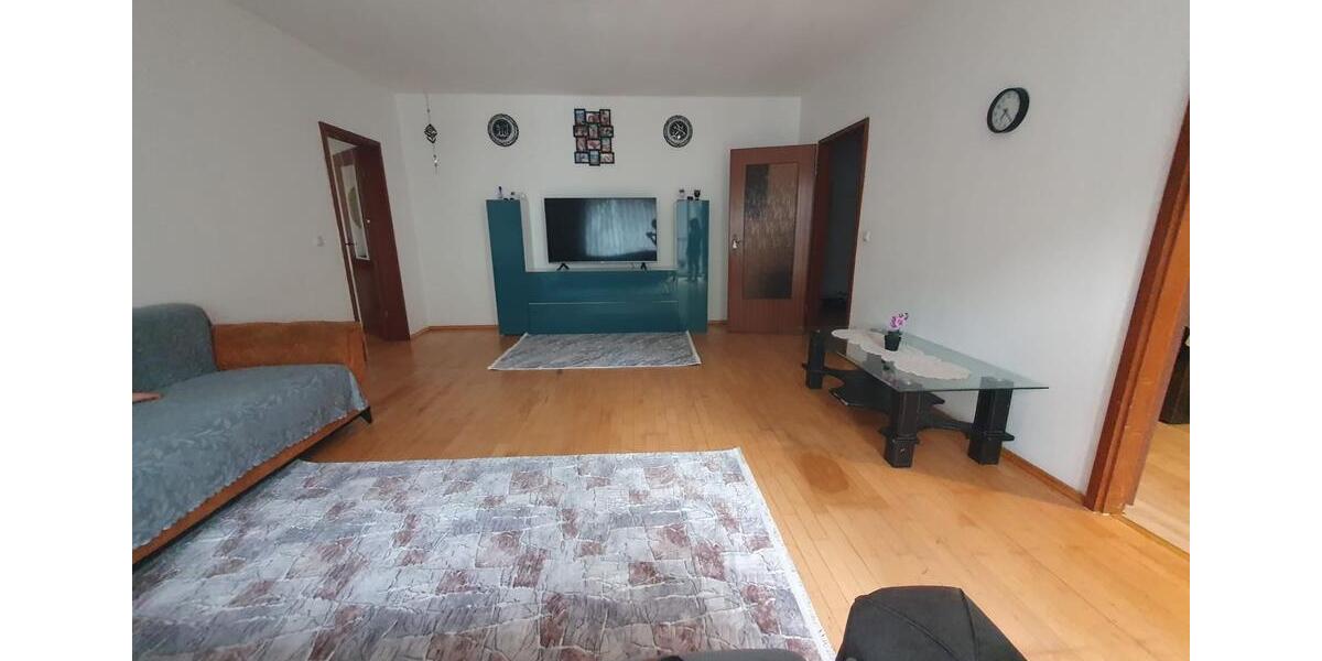Etagenwohnung Wiesbaden Biebrich - 2 Zimmer, 66 m&sup2;, 265.000&euro; | Angebot:27163927