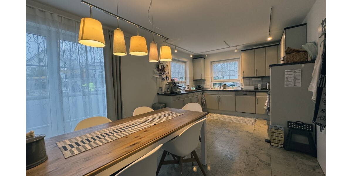 *Langenhain* Gepflegte Doppelhaushälfte in ruhiger Lage mit Nähe zum Wald* 6 zimmer