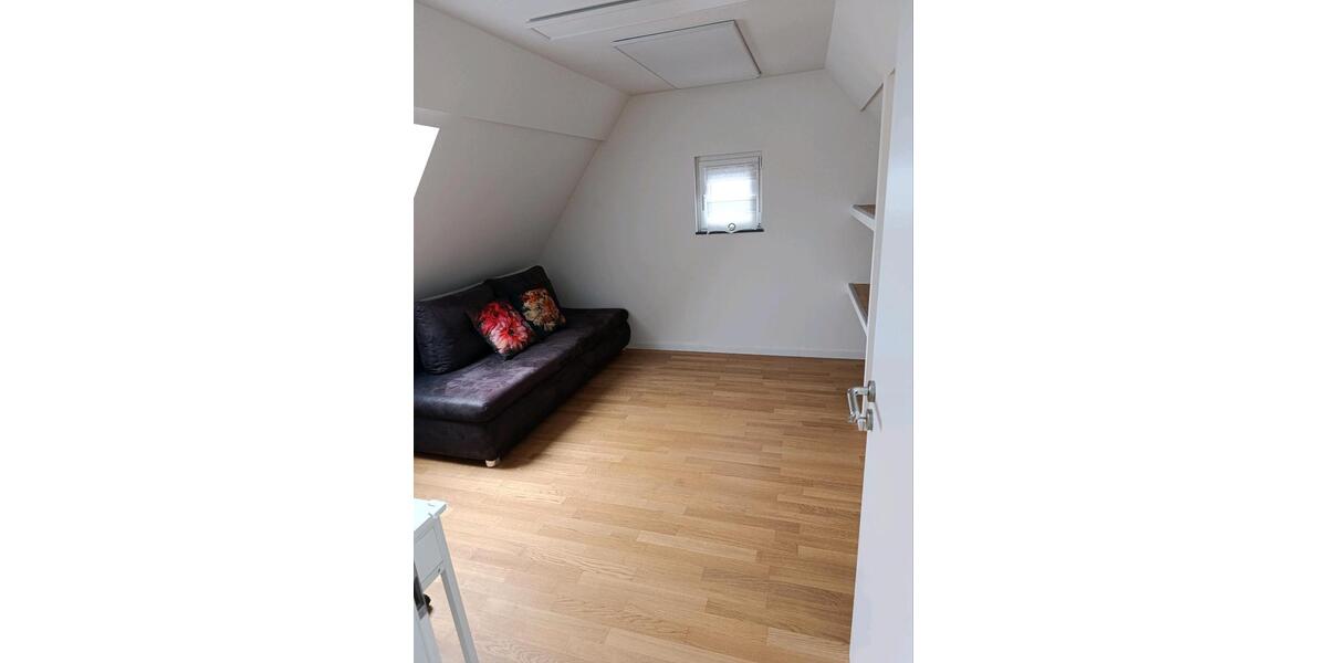 Etagenwohnung Kelsterbach - 3 Zimmer, 90 m&sup2;, 1.600&euro; | Angebot:26463122