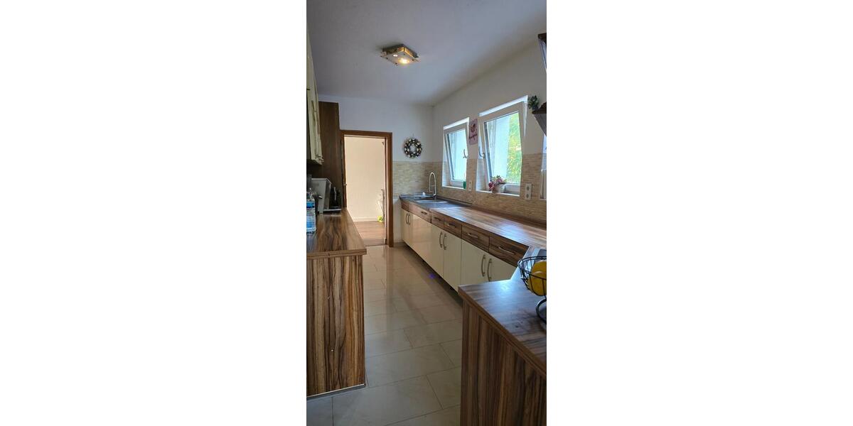 Einfamilienhaus Mainz Mombach - 8 Zimmer, 180 m&sup2;, 750.000&euro; | Angebot:27181980