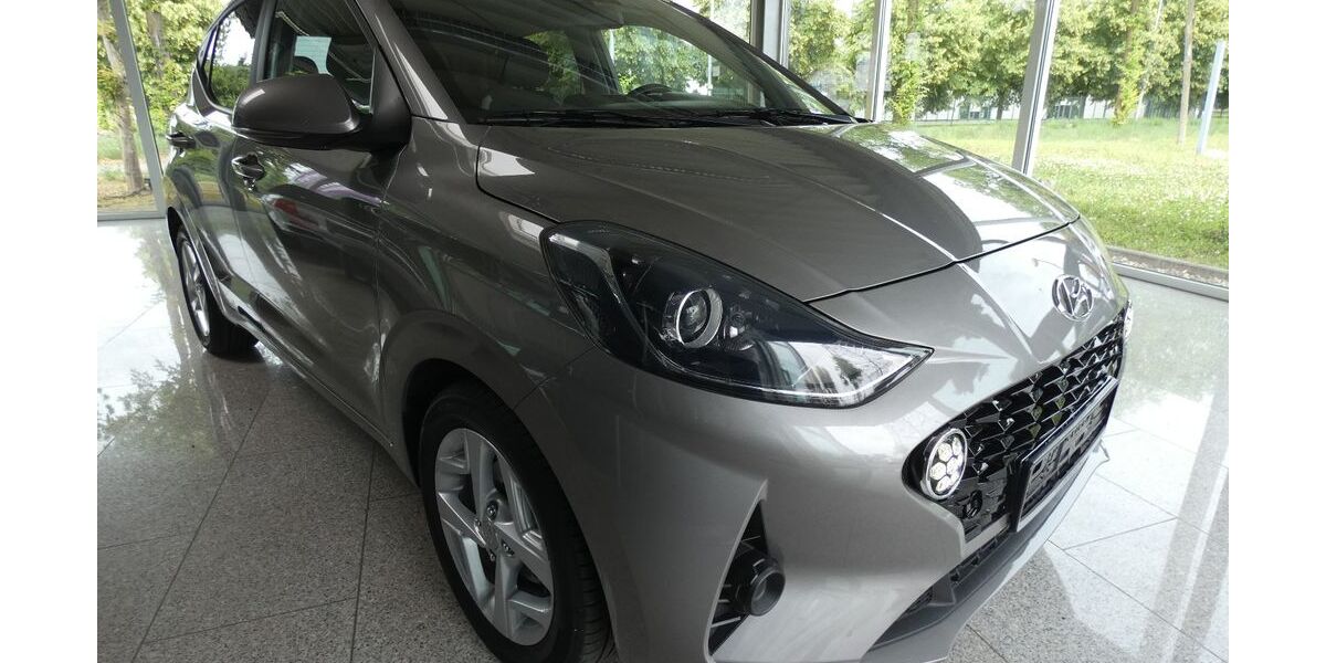 Hyundai i10 59.252 km 10.499 &euro; Mainz 55120
