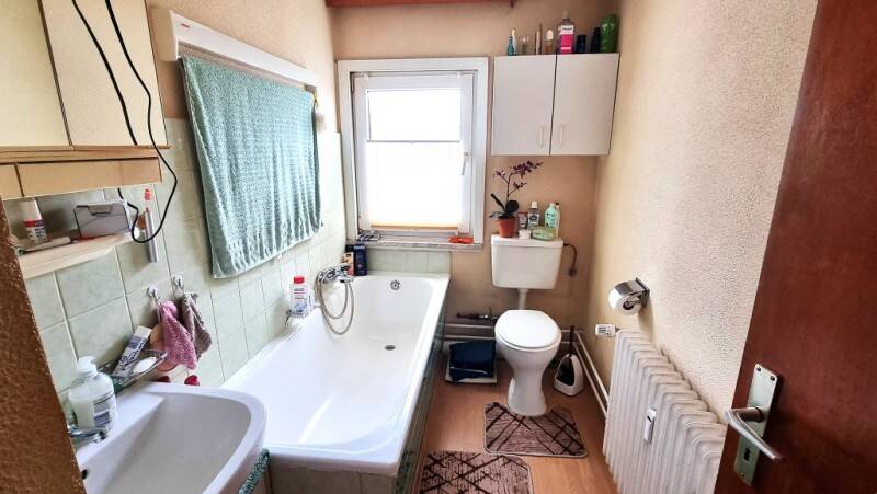 Mehrfamilienhaus, Wohnhaus Geisenheim Johannisberg - 6 Zimmer, 159 m&sup2;, 275.000&euro; | Angebot:26066265