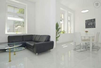 Wohnung Wiesbaden Nordost - 2 Zimmer, 77 m&sup2;, 2.490&euro; | Angebot:25483282