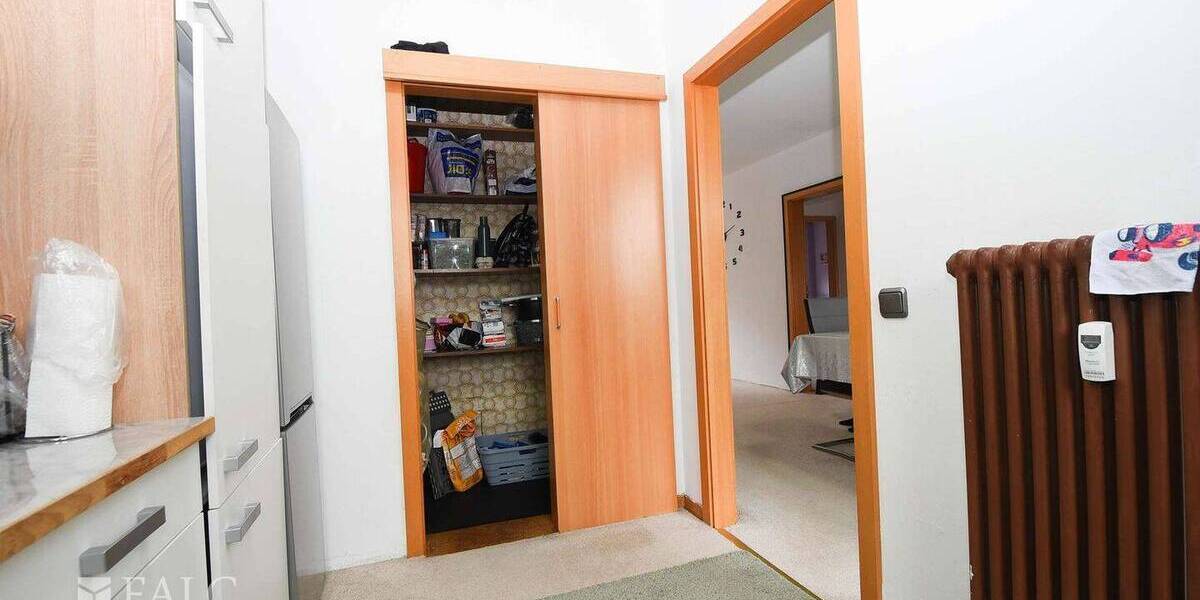 Etagenwohnung Eppstein Bremthal - 4 Zimmer, 112 m&sup2;, 275.000&euro; | Angebot:26658366