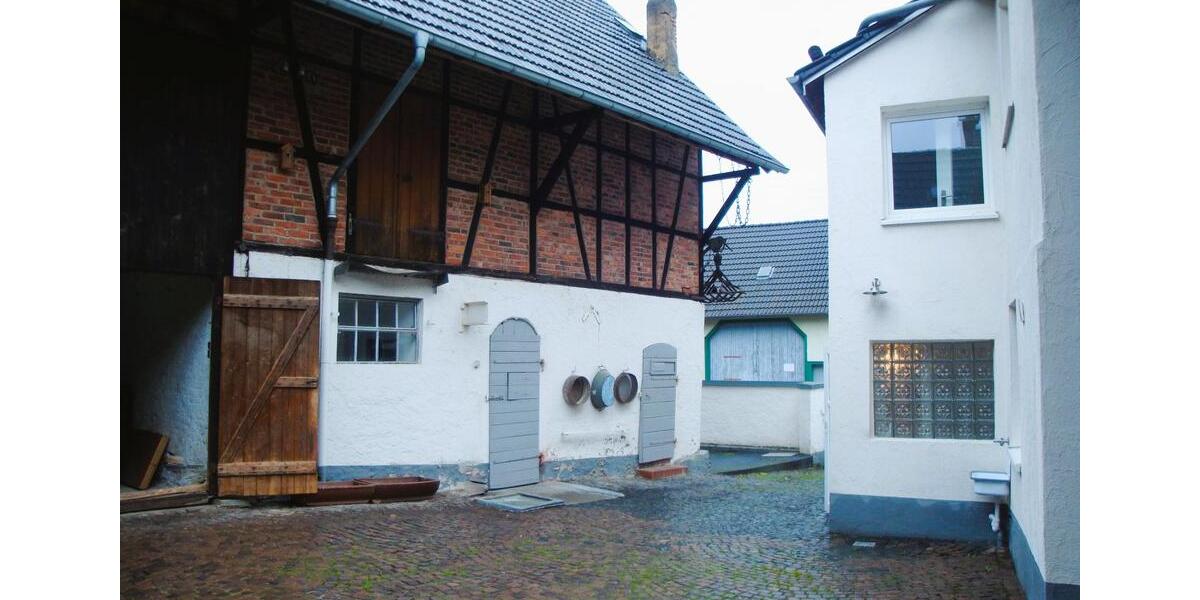 Bauernhaus, Landhaus Idstein - 6 Zimmer, 150 m&sup2;, 548.000&euro; | Angebot:27077300