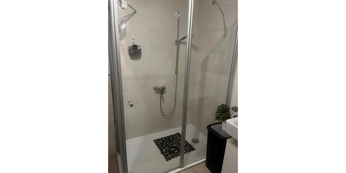 Etagenwohnung Wiesbaden Biebrich - 2 Zimmer, 56 m&sup2;, 866&euro; | Angebot:26165159