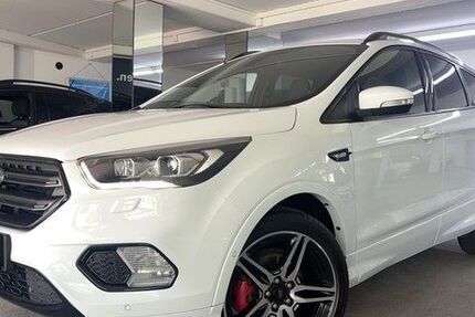 Ford Kuga 130.000 km 12.980 &euro; Idstein 65510