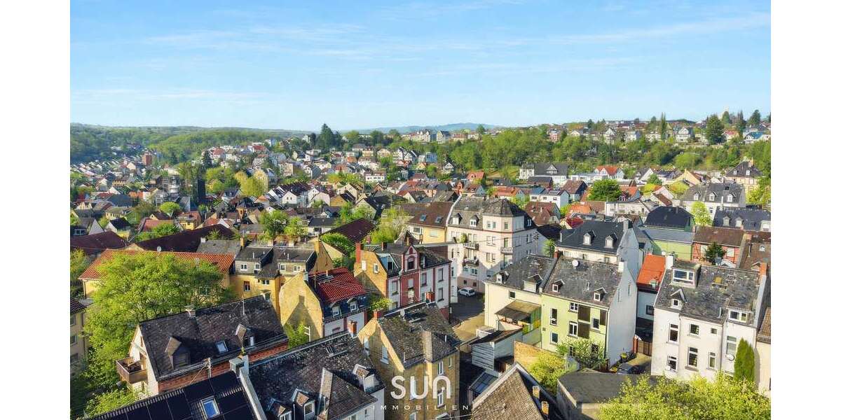 Haus zum Kaufen in Wiesbaden 675.000 € 165 m² 8 zimmer