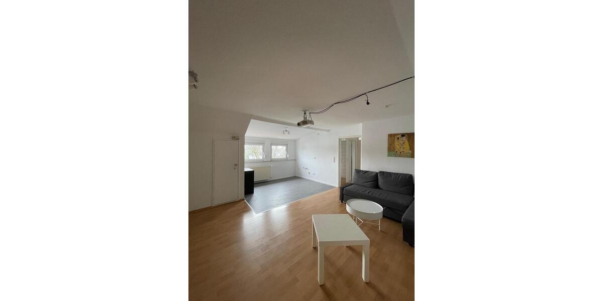 2-Zimmer 50 m² Dachwohnung in Gustavsburg + Kellerraum 2 zimmer