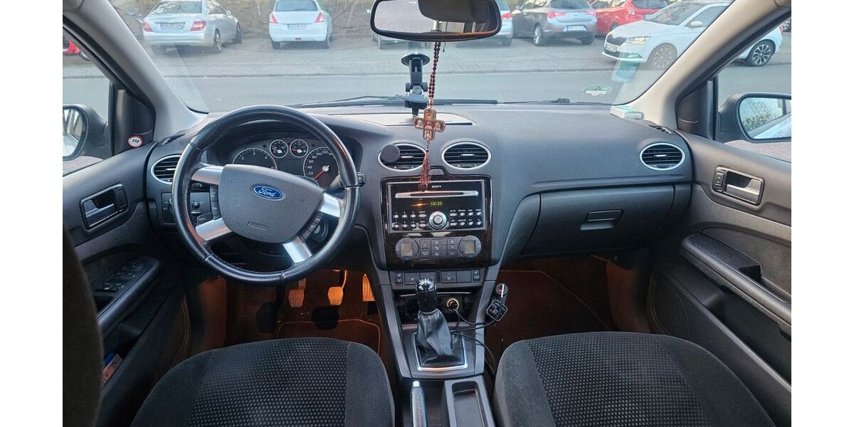 Ford Focus 200.000 km 2.500 &euro; Niedernhausen 65527