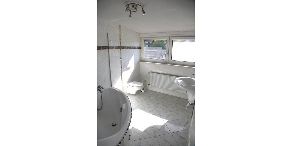 Dachgeschoßwohnung Mainz Ebersheim - 2 Zimmer, 58 m&sup2;, 760&euro; | Angebot:26312470