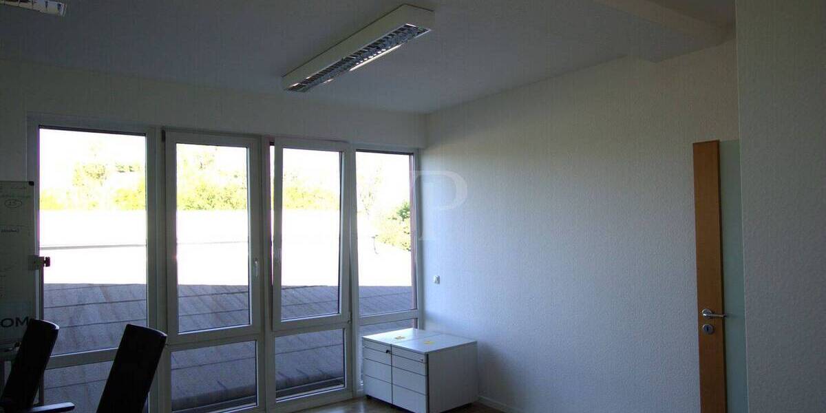 Gewerbeobjekt Eltville am Rhein Martinsthal - 6 Zimmer, 178 m&sup2;, 2.130&euro; | Angebot:26768178