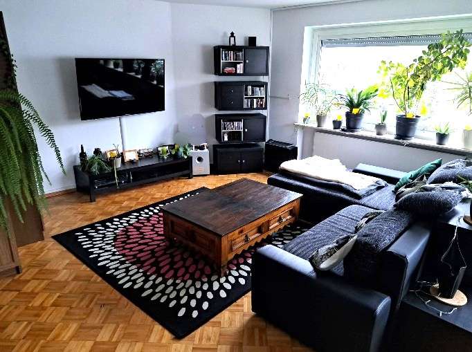 Etagenwohnung Niedernhausen - 3 Zimmer, 103 m&sup2;, 1.100&euro; | Angebot:25063574