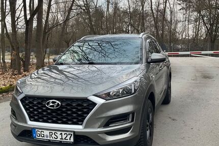 Hyundai TUCSON 97.018 km 14.900 &euro; Raunheim 65479