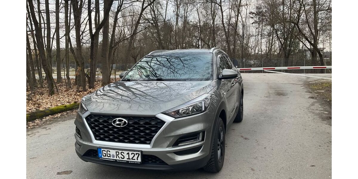 Hyundai TUCSON 97.018 km 14.900 &euro; Raunheim 65479