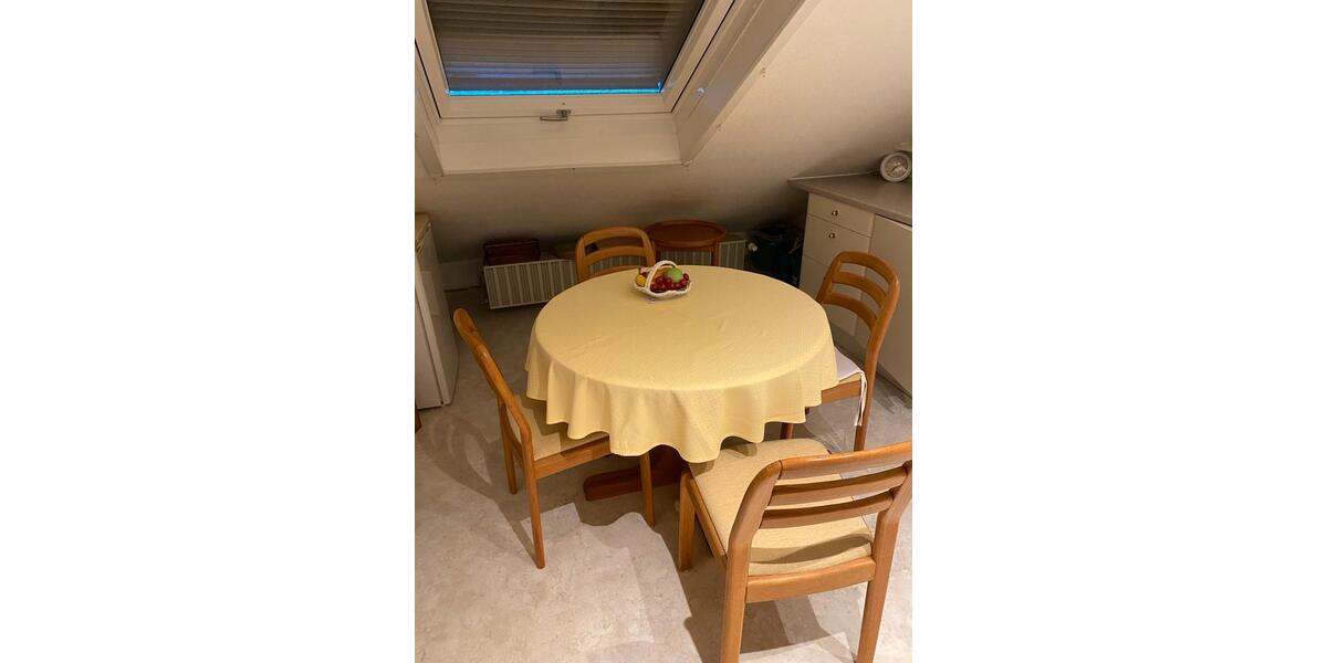 Dachgeschoßwohnung Wiesbaden Bierstadt - 2 Zimmer, 44 m&sup2;, 490&euro; | Angebot:26396316