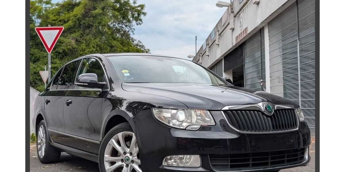 Skoda Superb 150.000 km 9.490 &euro; Mainz 55128