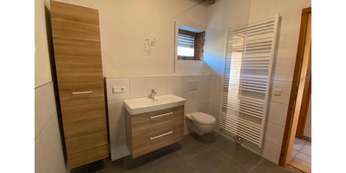 Einfamilienhaus Idstein - 3 Zimmer, 130 m&sup2;, 1.300&euro; | Angebot:26115613
