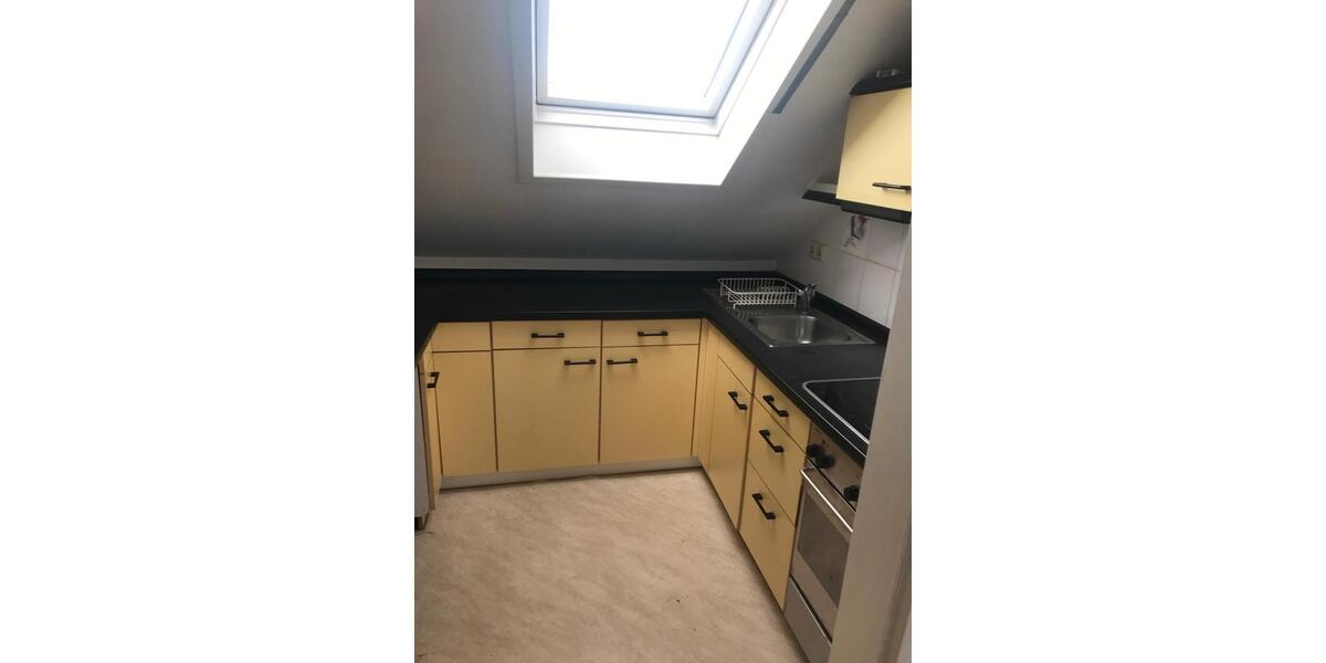 Dachgeschoßwohnung Rüsselsheim am Main - 3 Zimmer, 70 m&sup2;, 800&euro; | Angebot:26527294