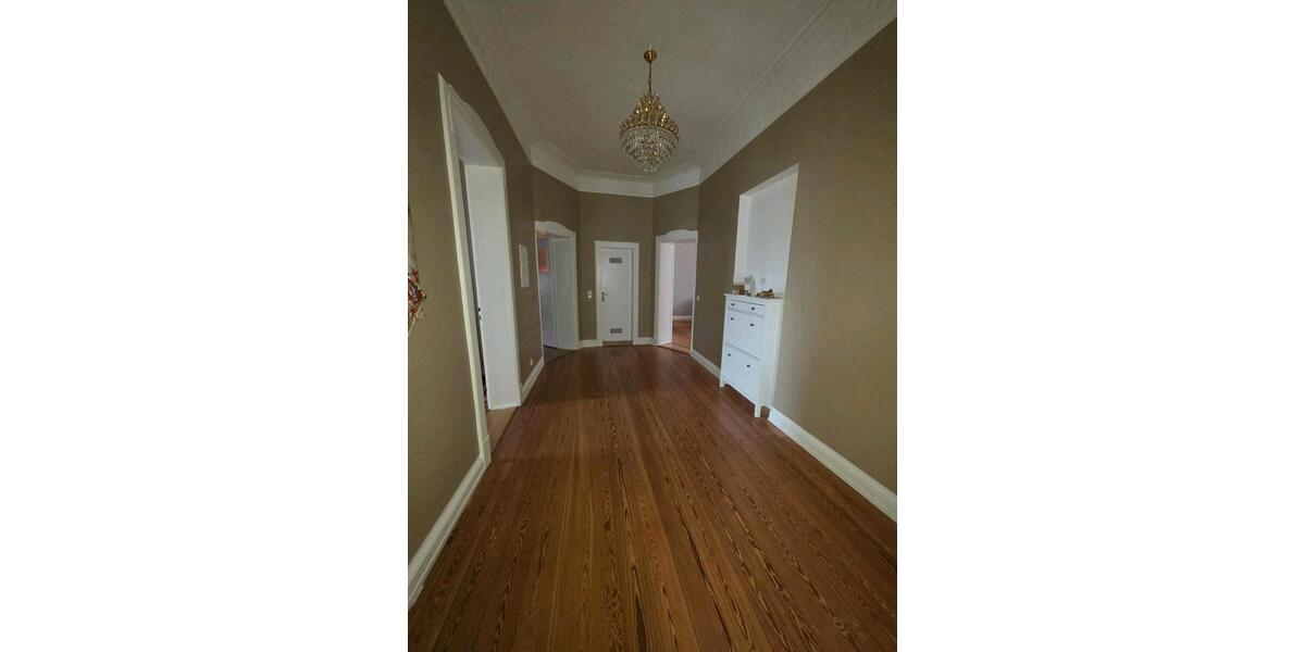 Etagenwohnung Wiesbaden Nordost - 6 Zimmer, 151 m&sup2;, 1.950&euro; | Angebot:25365796