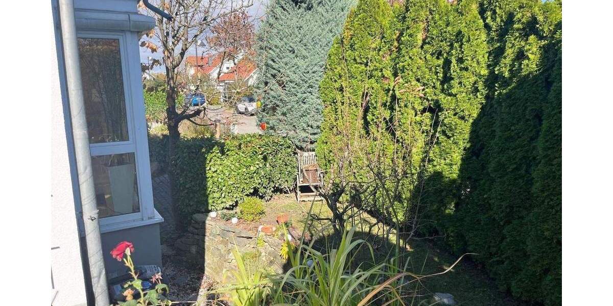 *NEU* *NEU* MODERNES SEHR GEPFLEGTES EINFAMILIENHAUS IN BESTER RUHELAGE! GLEICH BESICHTIGEN! 5 zimmer