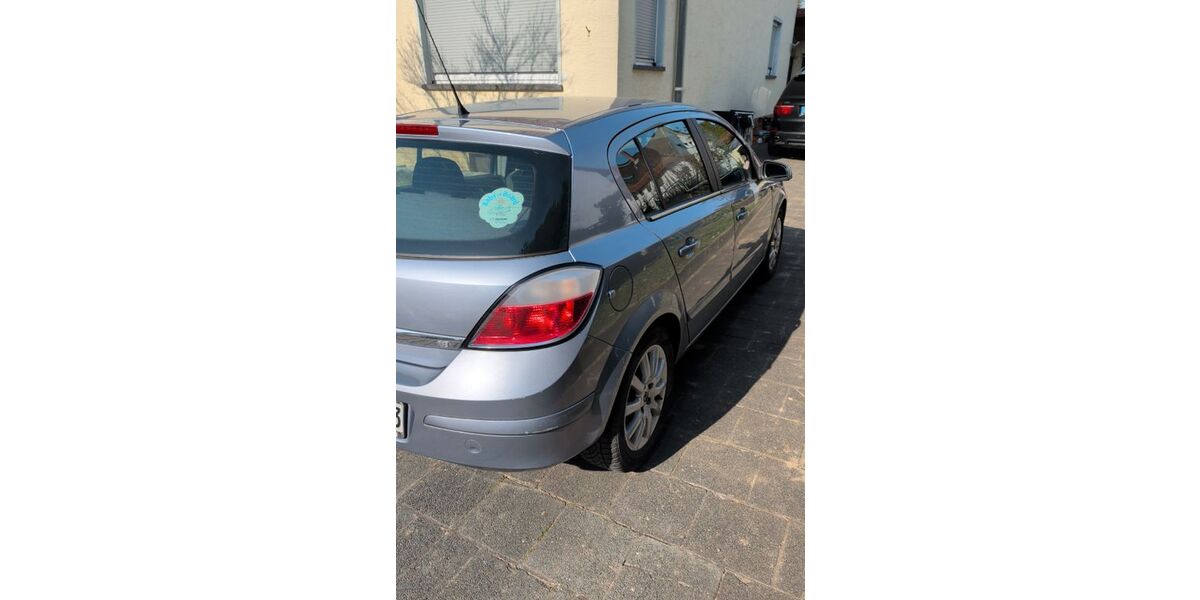 Opel Astra 204.000 km 1.400 &euro; Flörsheim am Main 65439