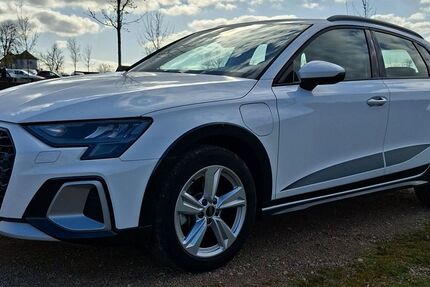 Audi A3 10.300 km 35.900 &euro; Schlangenbad 65388