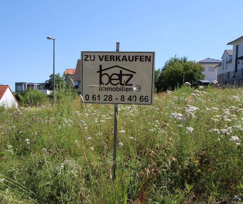 Grundstück zu verkaufen in Taunusstein 492.000 € 900 m²