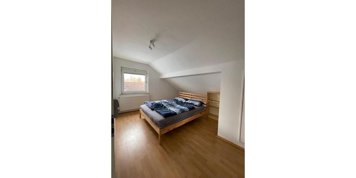 2-Zimmer 50 m² Dachwohnung in Gustavsburg + Kellerraum 2 zimmer