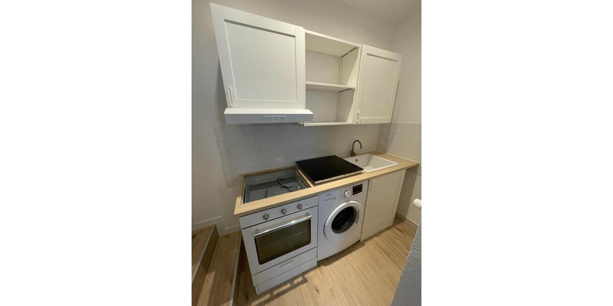 Etagenwohnung Wiesbaden Biebrich - 2 Zimmer, 59 m&sup2;, 1.150&euro; | Angebot:25367154