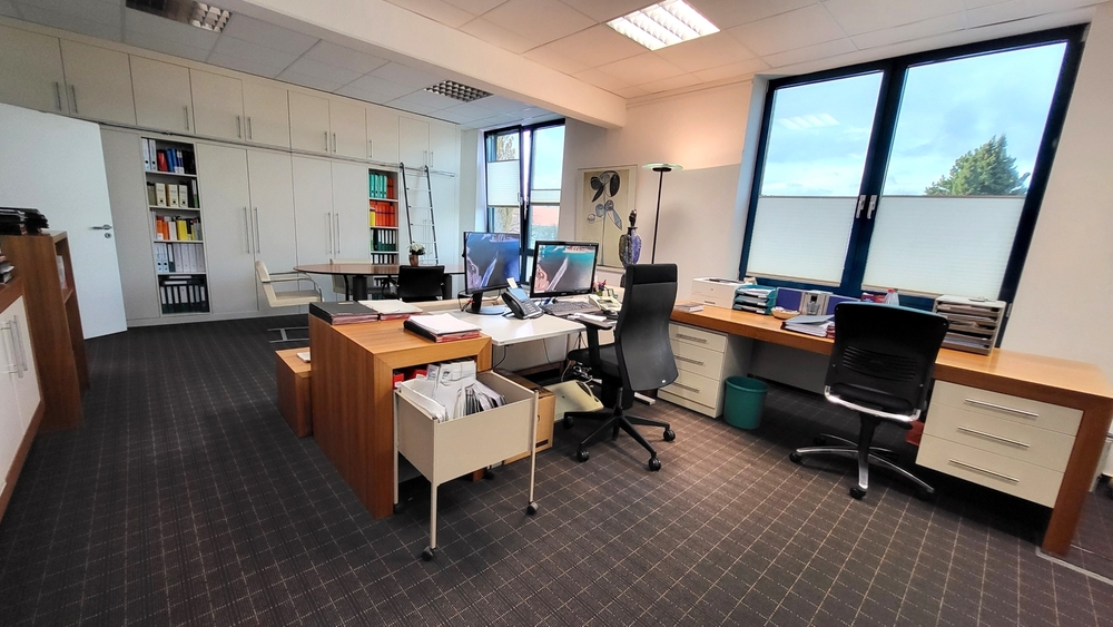 Hofheim Mitte - Moderne Bürofläche mit ca. 172 m² - Gewerbeobjekt Hofheim | Angebot:23768214