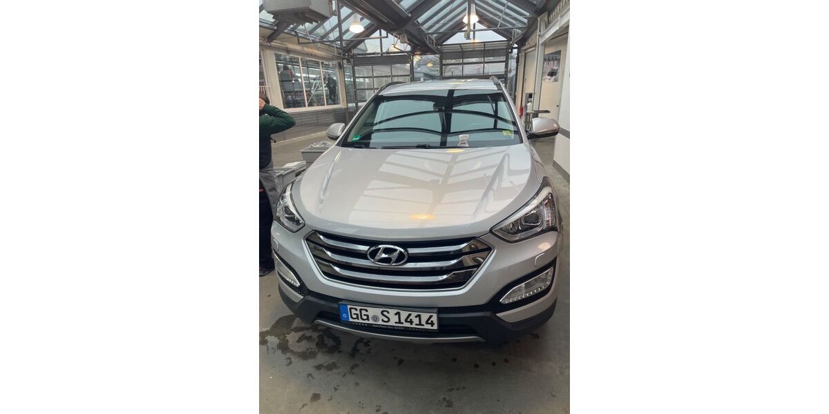 Hyundai SANTA FE 127.000 km 15.500 &euro; Ginsheim 65462