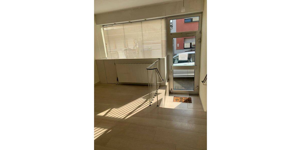 Mehrfamilienhaus, Wohnhaus Wiesbaden Mainz-Kostheim - 7 Zimmer, 232 m&sup2;, 640.000&euro; | Angebot:26866657