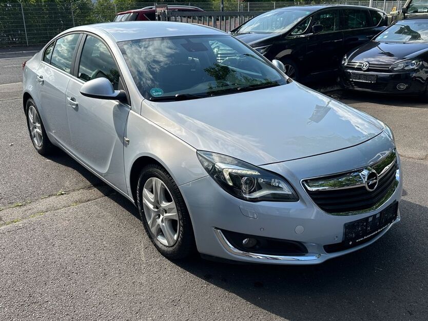 Opel Insignia 77.000 km 8.300 € Wiesbaden 65203