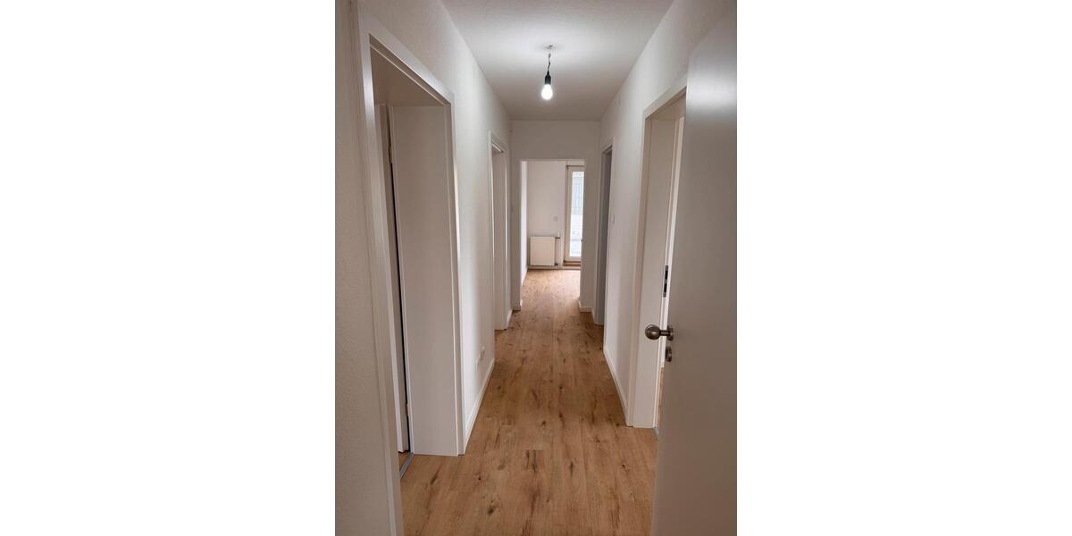 Mehrfamilienhaus, Wohnhaus Oberursel (Taunus) - 7 Zimmer, 156 m&sup2;, 2.500&euro; | Angebot:25329092