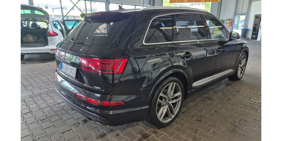Audi Q7 348.000 km 18.900 &euro; Raunheim 65479
