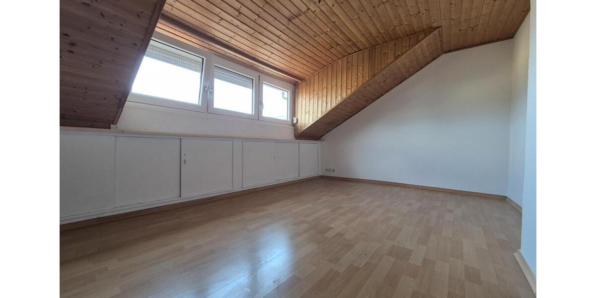 Reihenhaus Frankfurt am Main Gallus - 4 Zimmer, 100 m&sup2;, 1.799&euro; | Angebot:26554825