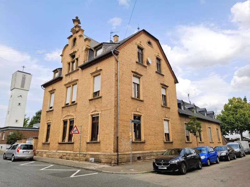 Haus zum Kaufen in Wiesbaden 895.000 € 291 m² 12 zimmer